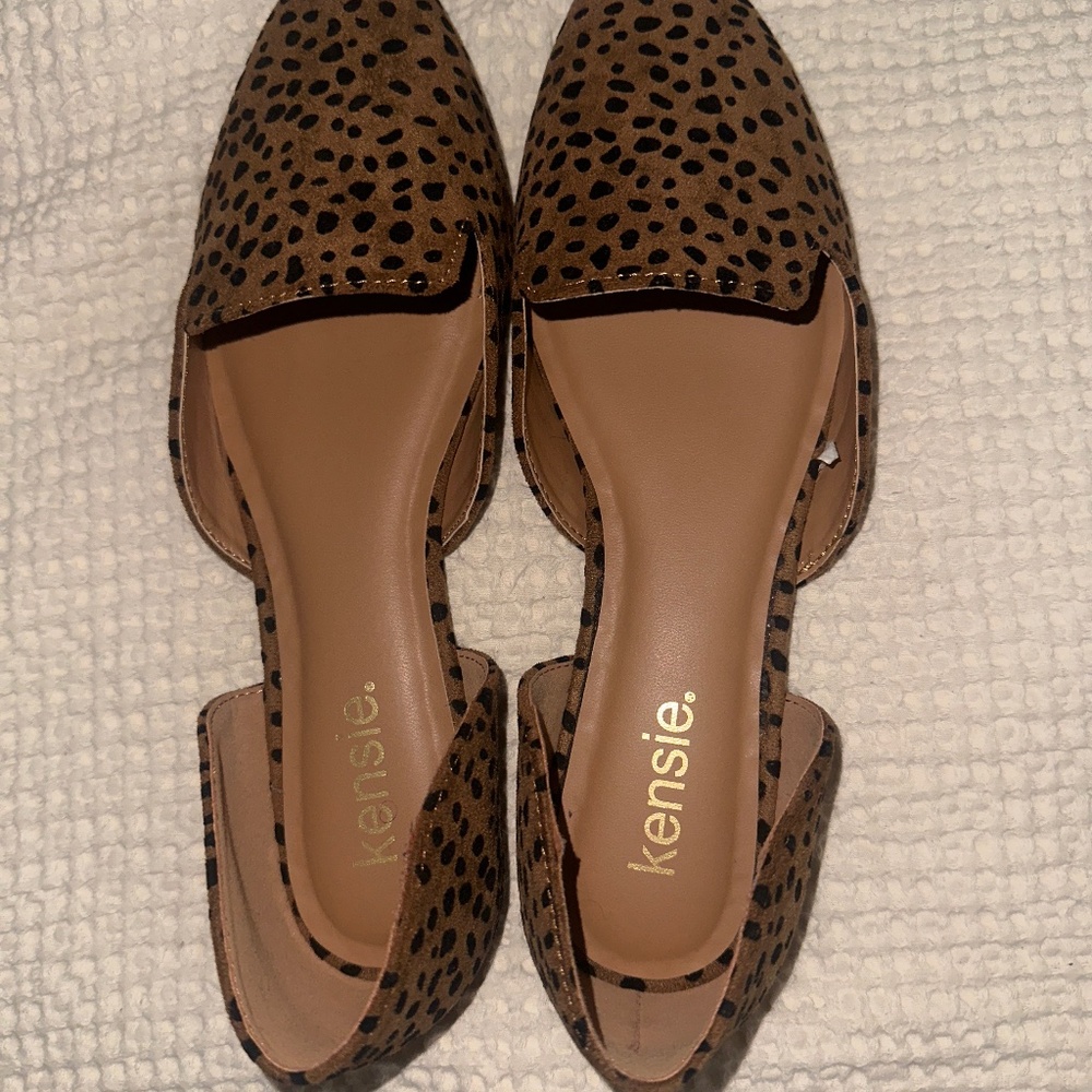 Leopard Print Pointed Flats